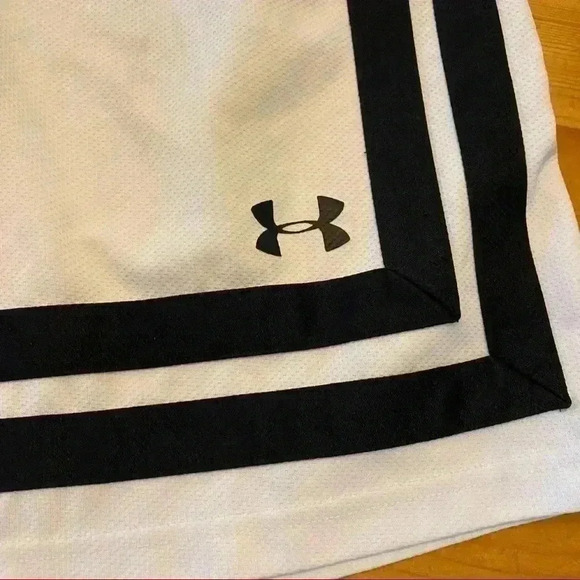 Under armour basketball shorts - Picture 2 of 8